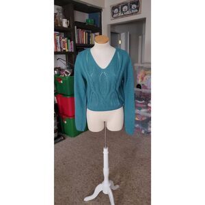 NWT PRETTY GUIDE SWEATER